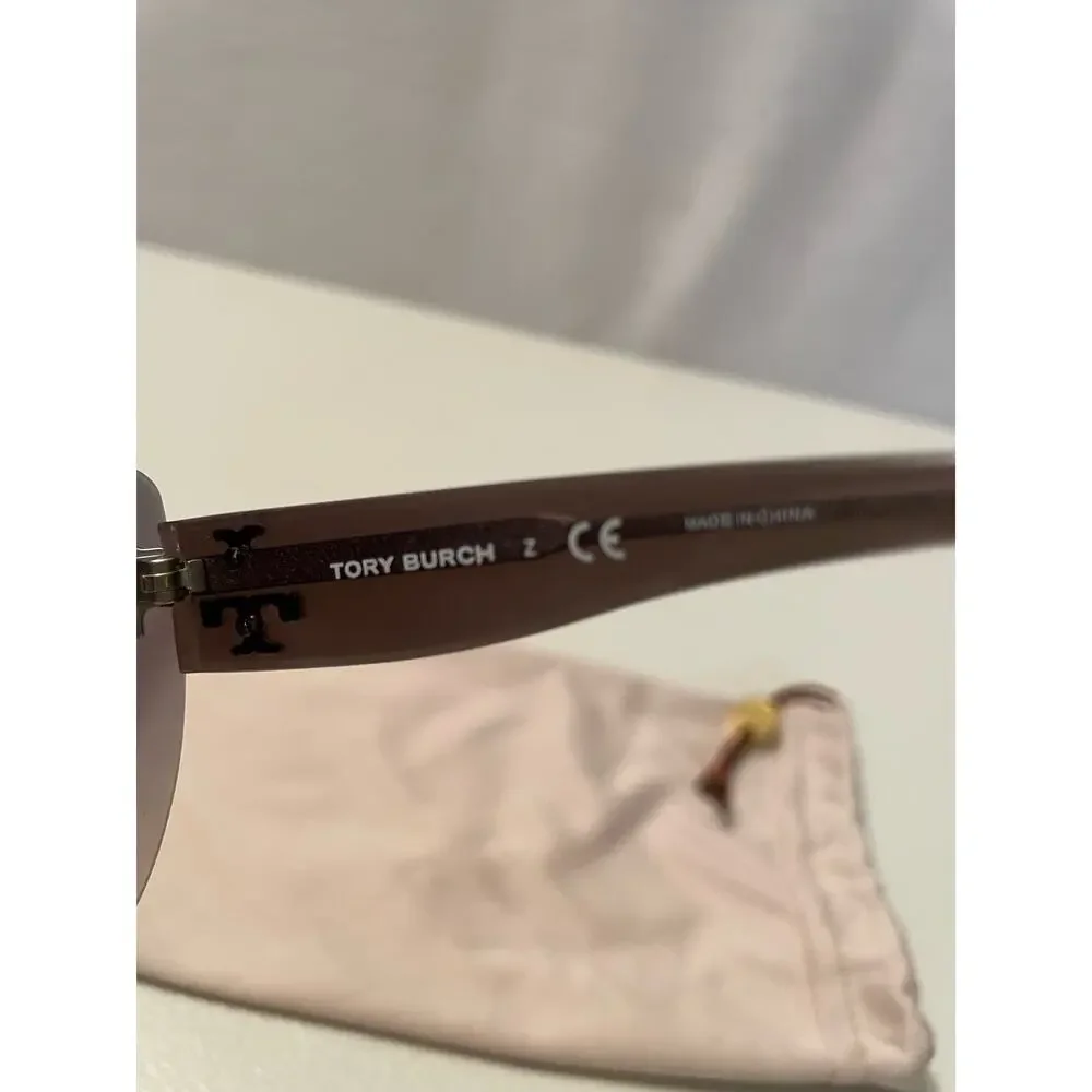 Tory Burch‎ womens sunglasses and cloth carrier TY 7069